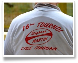 http://picasaweb.google.fr/SylvieJPPierre/TournoiIleJourdain1?authkey=Gv1sRgCInky5up8qOf4gE&feat=email#slideshow/5383265421899629890